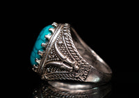 Osmanska riket - Ring i silver med turkos cabochon 1700-1800 AD