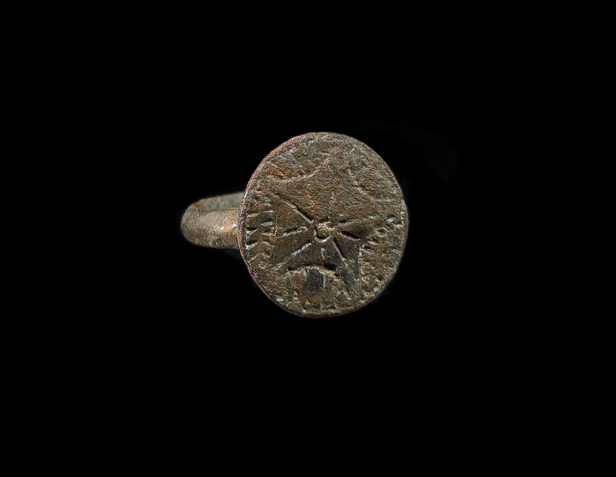 Forntida ring i brons 100-1400 AD #12
