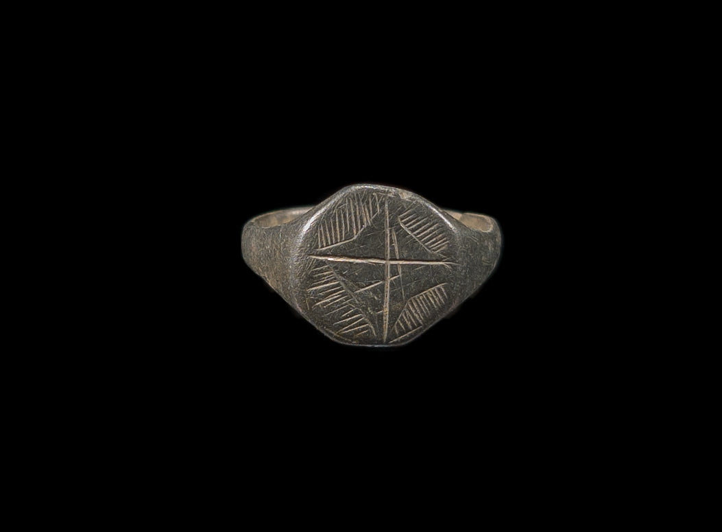 Korstågen - Ring i brons med Betlehems stjärna 1200-1400 AD #2