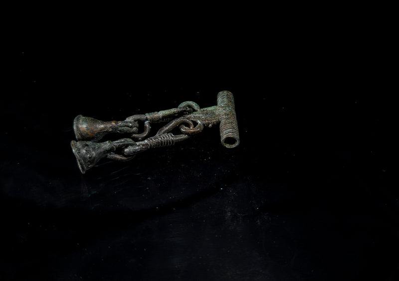 Vikingarna - Hänge i brons med "klockor" 900-1100 AD