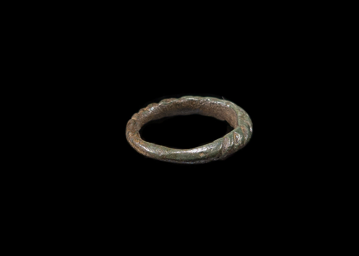 Vikingarna - Flätad ring i brons 900-1100 AD #2