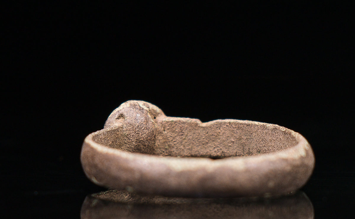 Forntida ring i brons 100-1400 AD #30