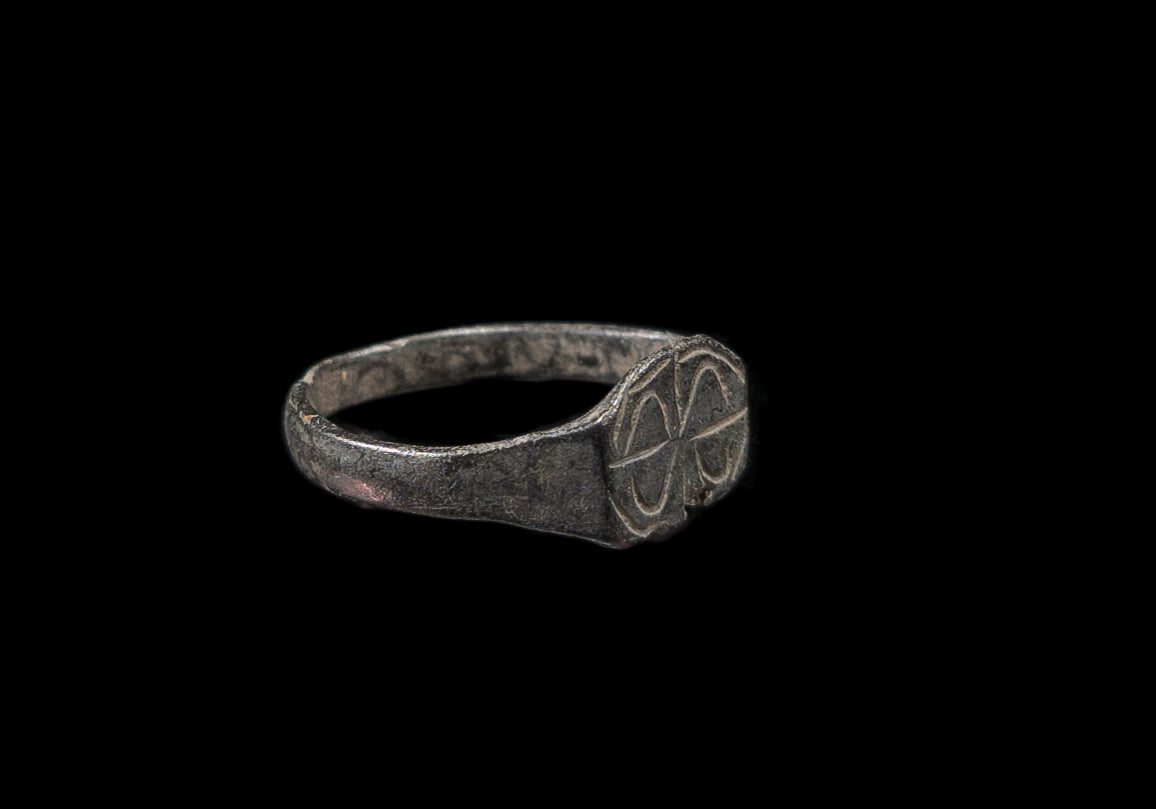 Forntida ring i brons 100-1400 AD #3
